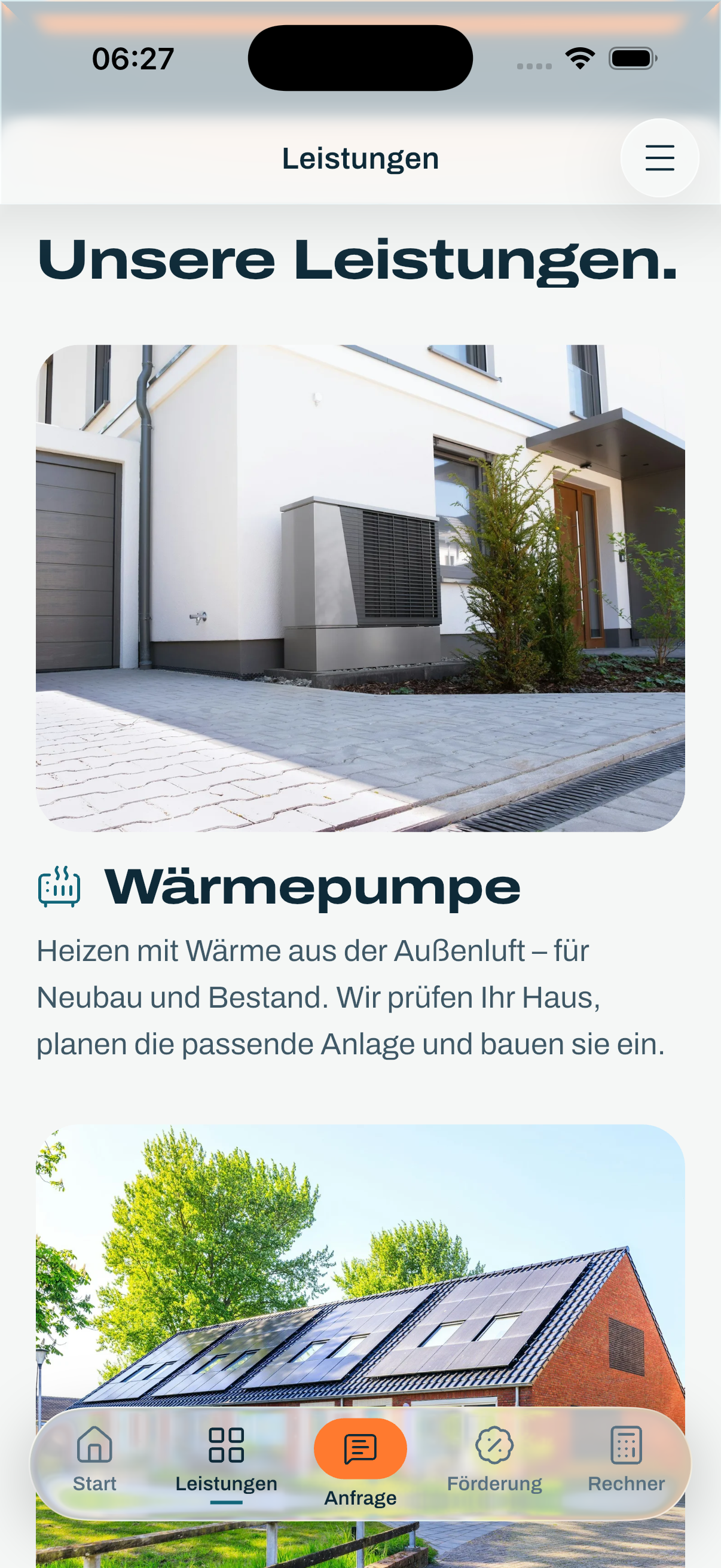 App Zukunftskurs Energie auf dem iPhone: Seite „Unsere Leistungen“ mit Foto einer Wärmepumpe vor einem Einfamilienhaus